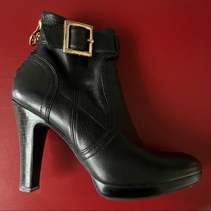 Tory Burch Melrose Mestico Black Leather Ankle Boot size 7